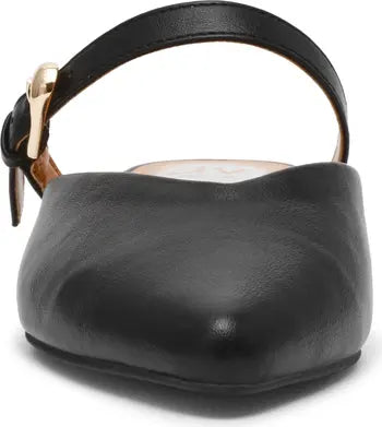 DOMAINICA FOOTWEAR