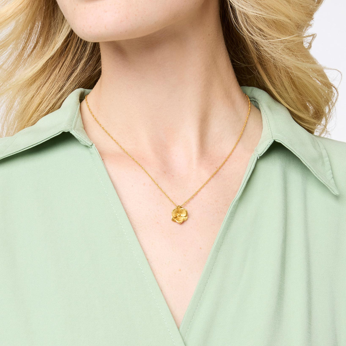 Bloom Delicate Necklace Gold