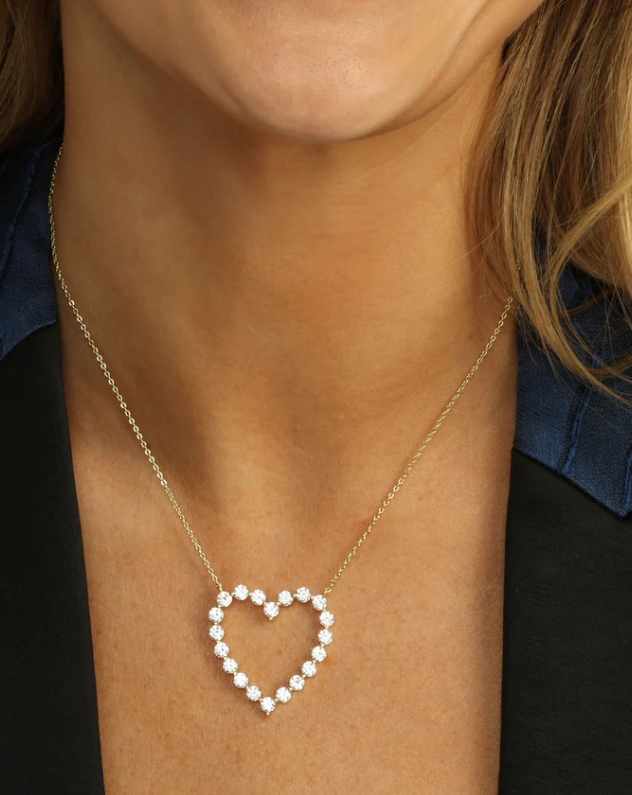 She's an Icon Heart Necklace GOLD-WHITE O/S