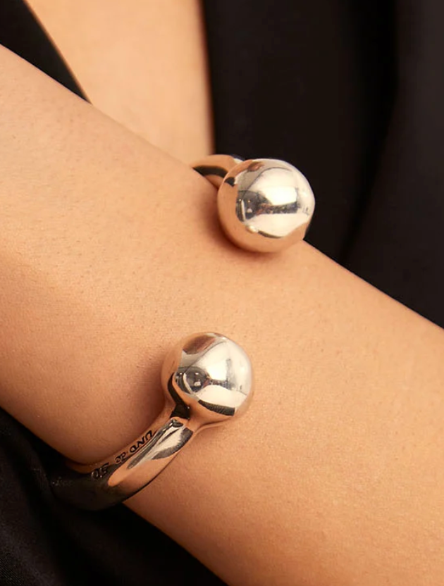 Sterling silver plated ball bracelet with heart detail M