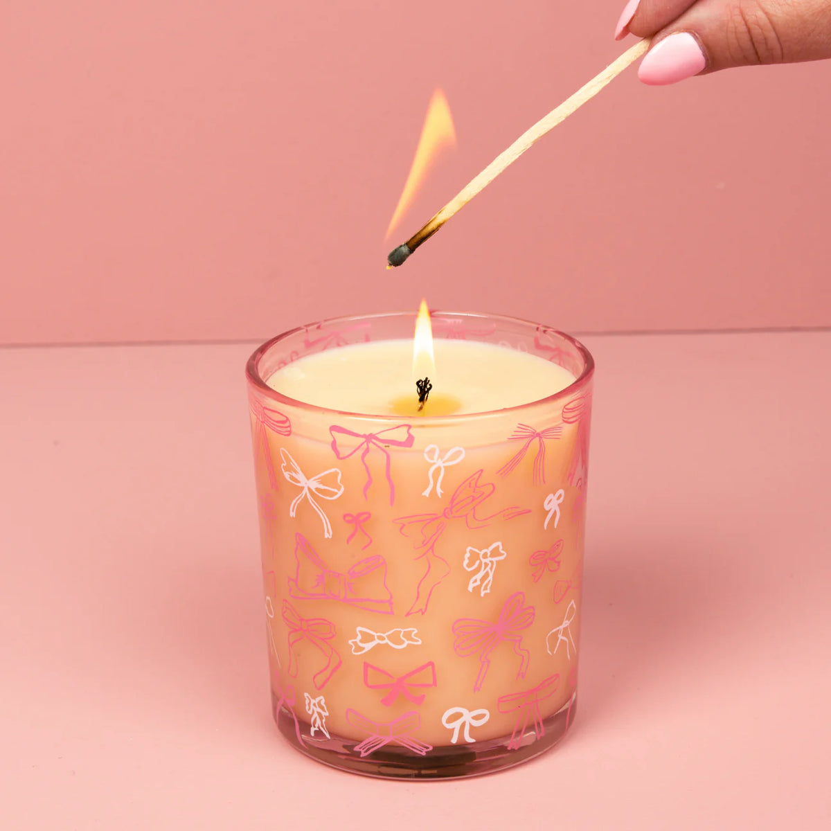 PINK BOW CANDLE