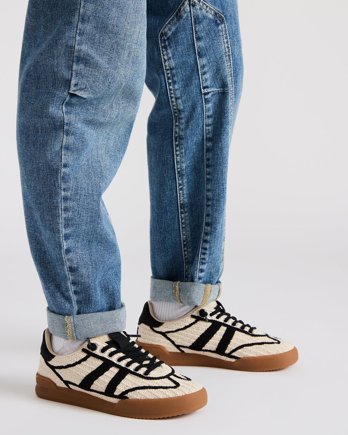 VERDICT FOOTWEAR