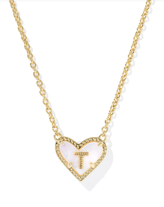HEART LETTER T SHORT PENDANT NECKLACE GOLD IVORY MOTHER OF PEARL
