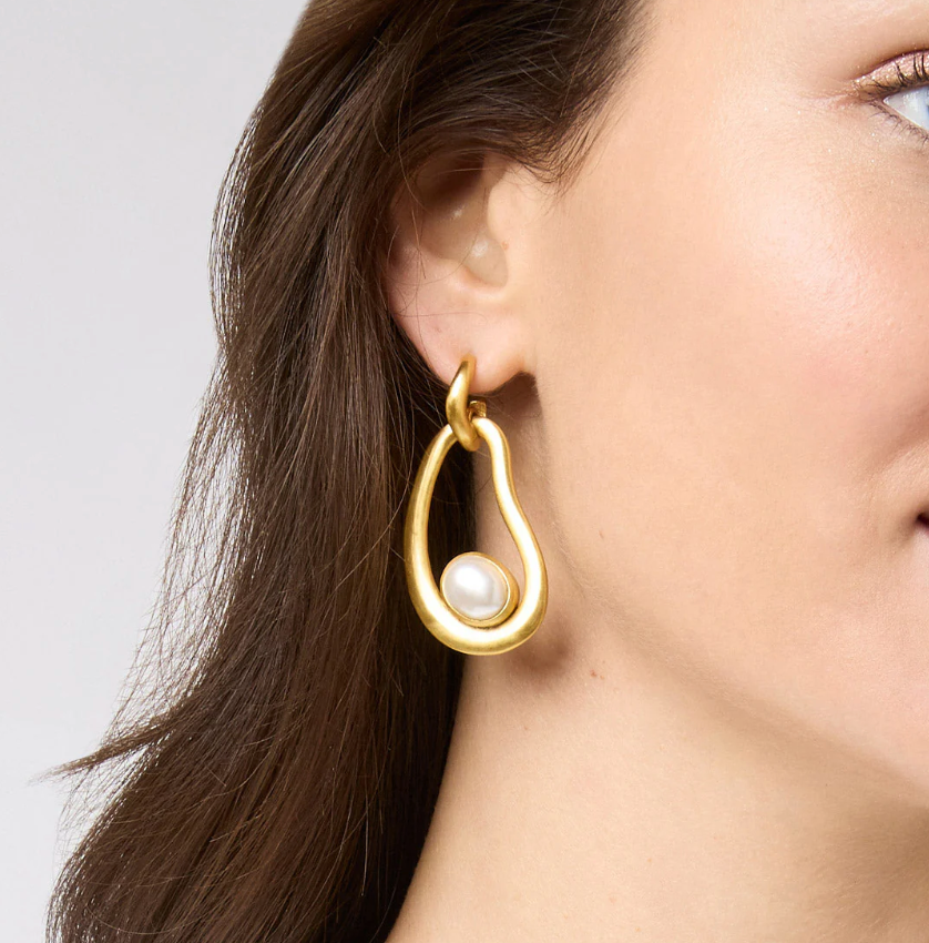 Wave Statement Earring-Pearl-OS