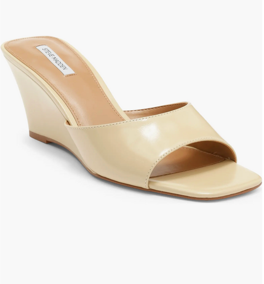SELESTE FOOTWEAR
