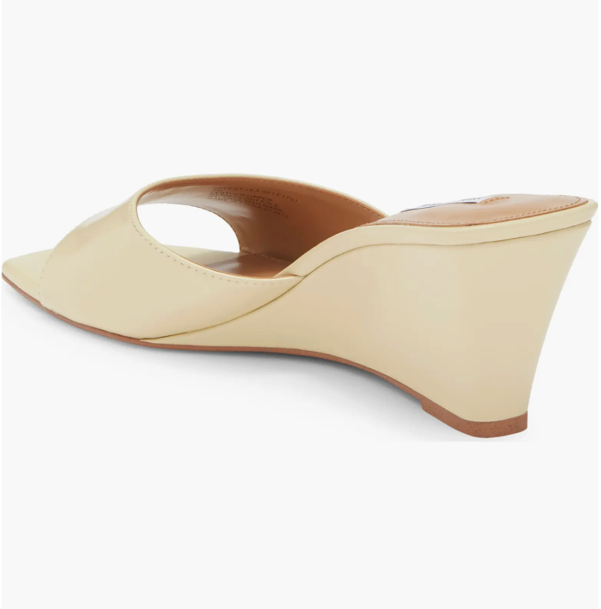 SELESTE FOOTWEAR