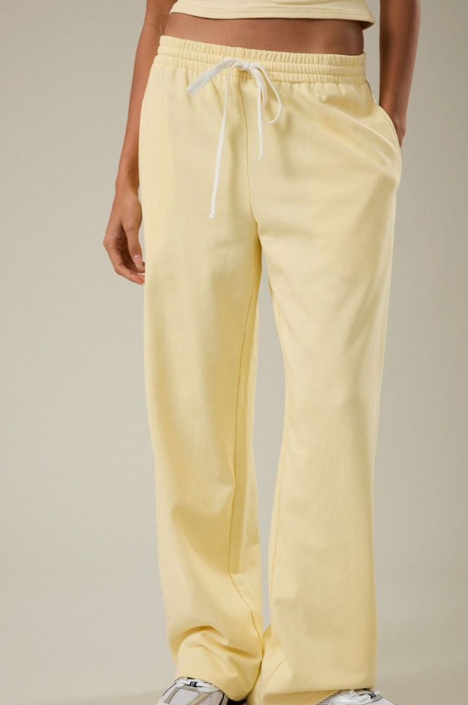 MID-RISE WIDE LEG SWEATPANTS