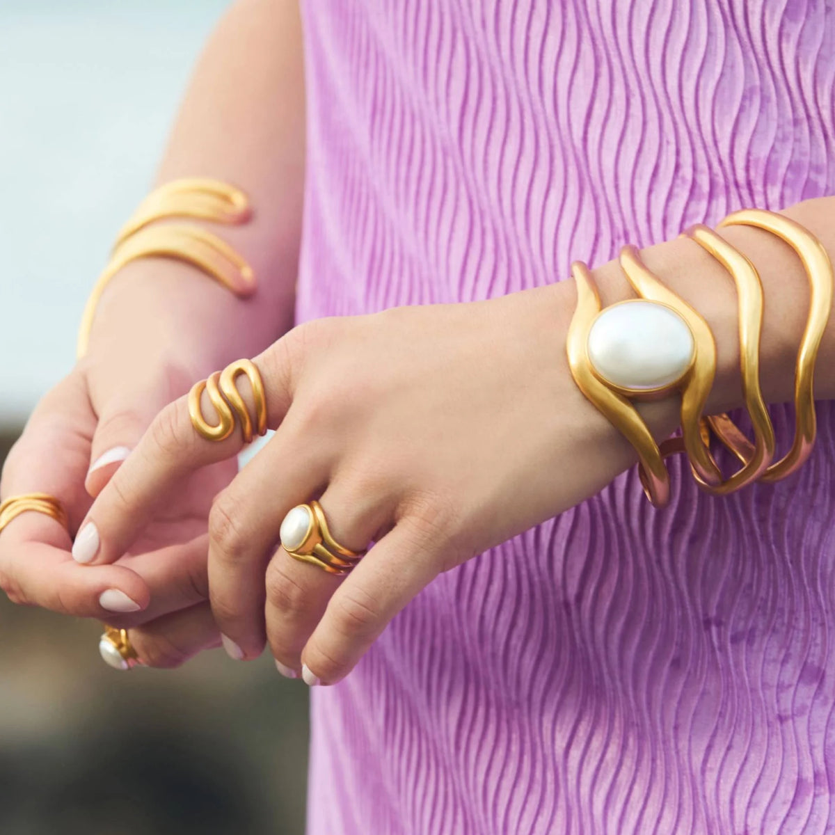 Wave Bangle Gold L