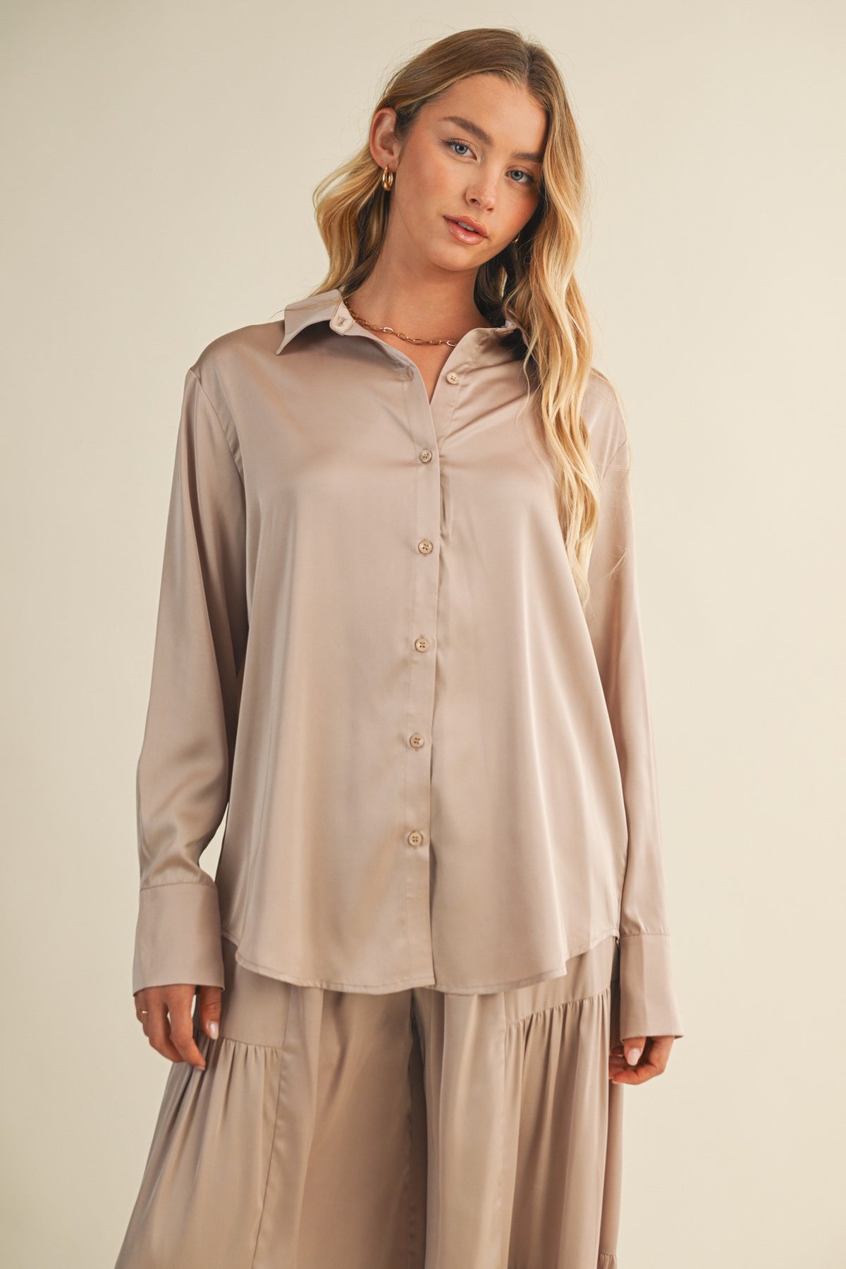 SILKY BUTTON DOWN SHIRT